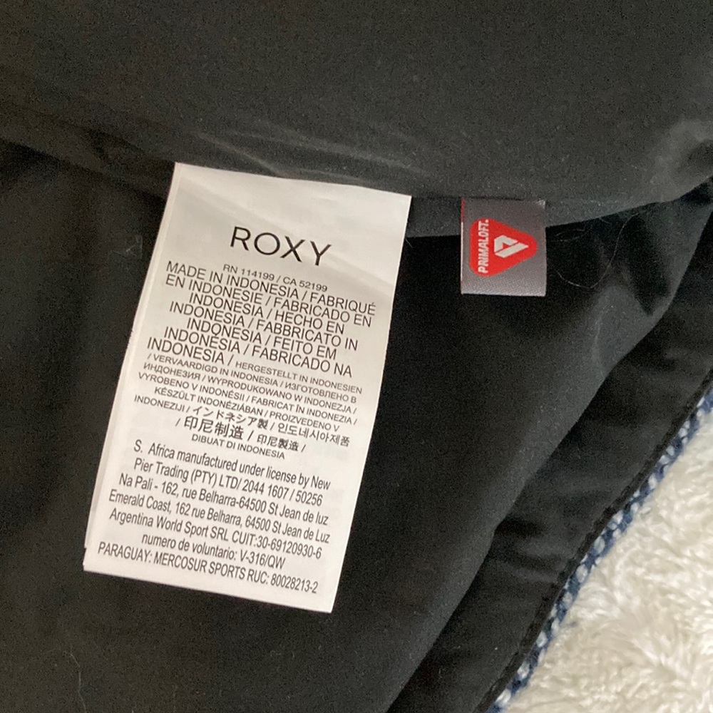 Never used Roxy jacket. - Picture 5 of 7